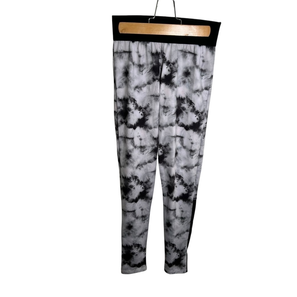 Series 8 Women's Size Small Fitness Legging Black White Gray Tie Dye Geometric